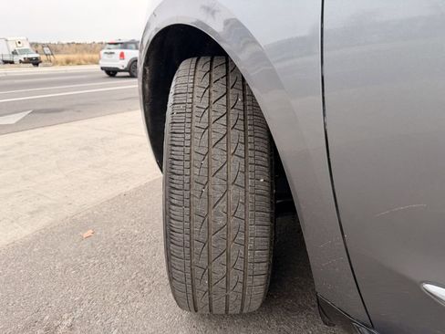 Used 2020 Buick Enclave Premium w/ Sun and Sites Package image 32