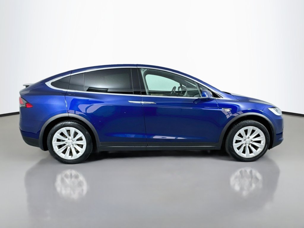 Used 2016 Tesla Model X 90D AWD/4WD image 6