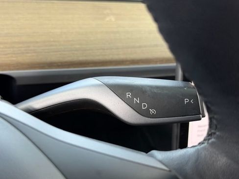 Used 2023 Tesla Model Y Long Range AWD/4WD image 19