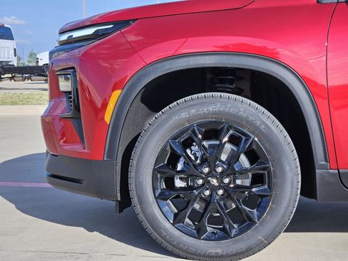 New 2026 Chevrolet Traverse LT w/ Midnight/Sport Edition FWD image 12