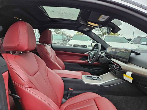 Used 2025 BMW 430i xDrive Coupe w/ Convenience Package image 11