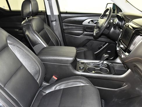 Used 2019 Chevrolet Traverse LT w/ LT Premium Package FWD image 40