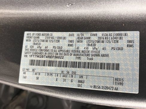 Used 2024 Ford F250 Lariat AWD/4WD image 9