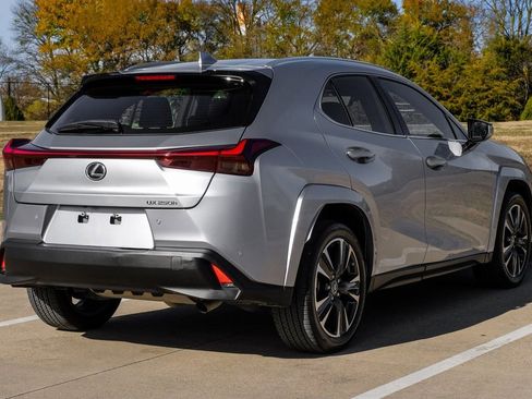 Used 2023 Lexus UX 250h FWD w/ Premium Package image 12