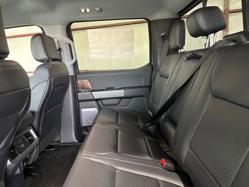 New 2026 Ford F250 Lariat w/ Chrome Package image 12