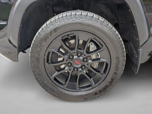 Used 2022 Toyota Tundra Limited w/ TRD Off-Road Package AWD/4WD image 23