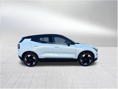 New 2026 Volvo EX30 Ultra image 4
