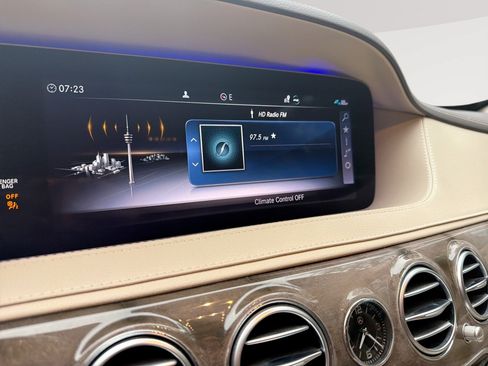 Used 2020 Mercedes-Benz S 560 Sedan w/ AMG Line Exterior image 12