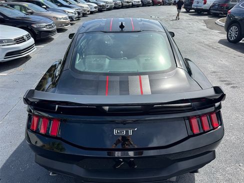 Used 2024 Ford Mustang GT RWD image 9