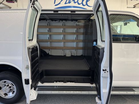 Used 2024 Chevrolet Express 2500 w/ Driver Convenience Package RWD image 12