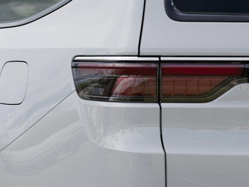 New 2025 Jeep Wagoneer L Series III w/ Premium Group I image 9