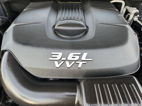 Used 2013 Dodge Durango SXT w/ Blacktop Pkg image 23