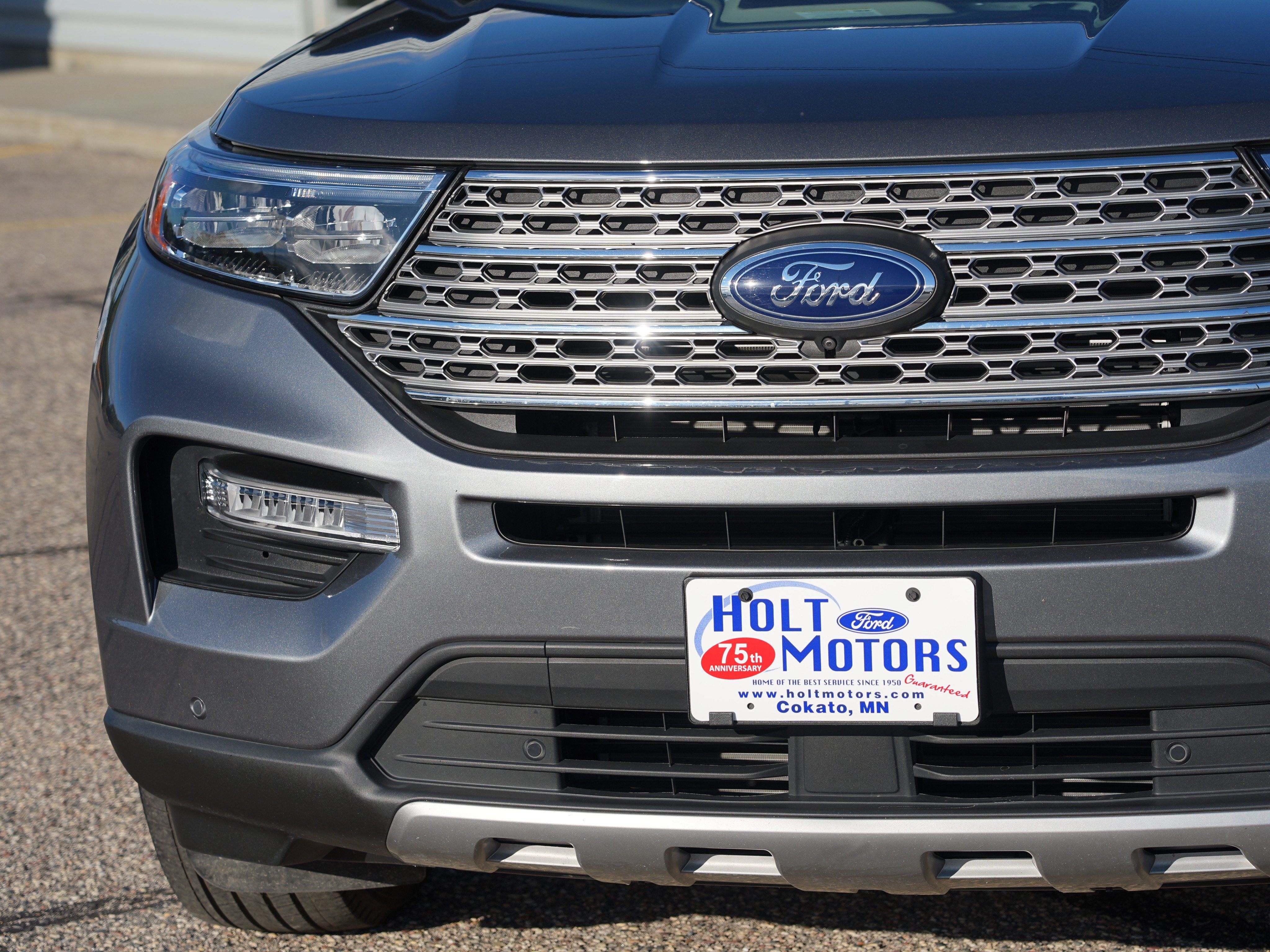 Used 2024 Ford Explorer Limited w/ Limited Technology Package AWD/4WD image 11