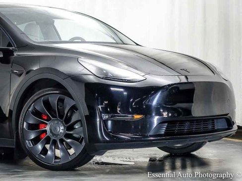 Used 2022 Tesla Model Y Performance AWD/4WD image 2