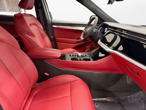 Used 2024 Jeep Wagoneer Launch Edition image 15