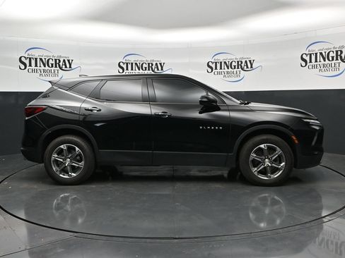 Used 2023 Chevrolet Blazer LT FWD image 8