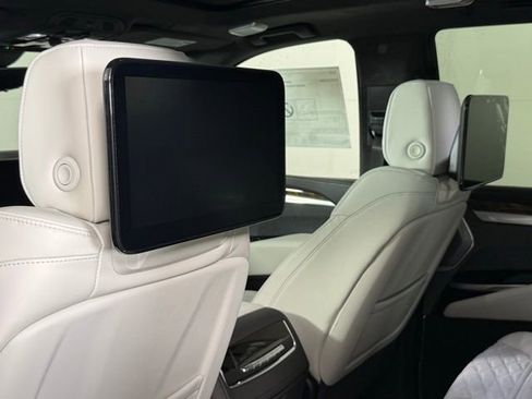 New 2026 Cadillac Escalade Platinum Sport w/ LPO, ONYX Package AWD/4WD image 27