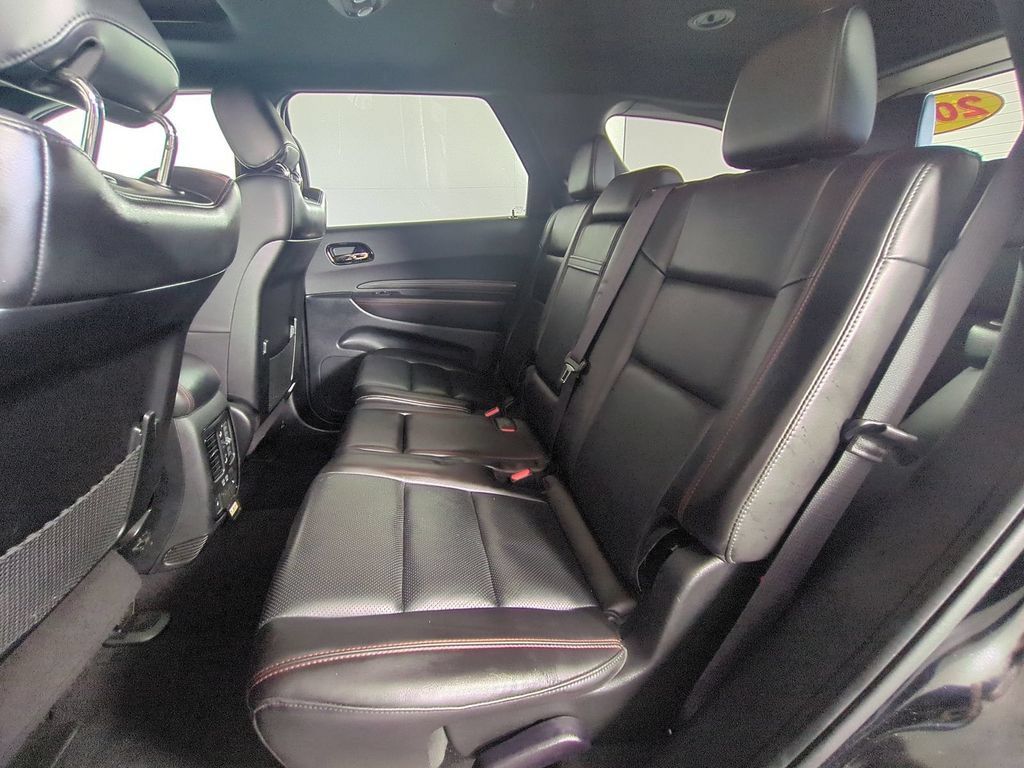 Used 2024 Dodge Durango GT RWD image 17