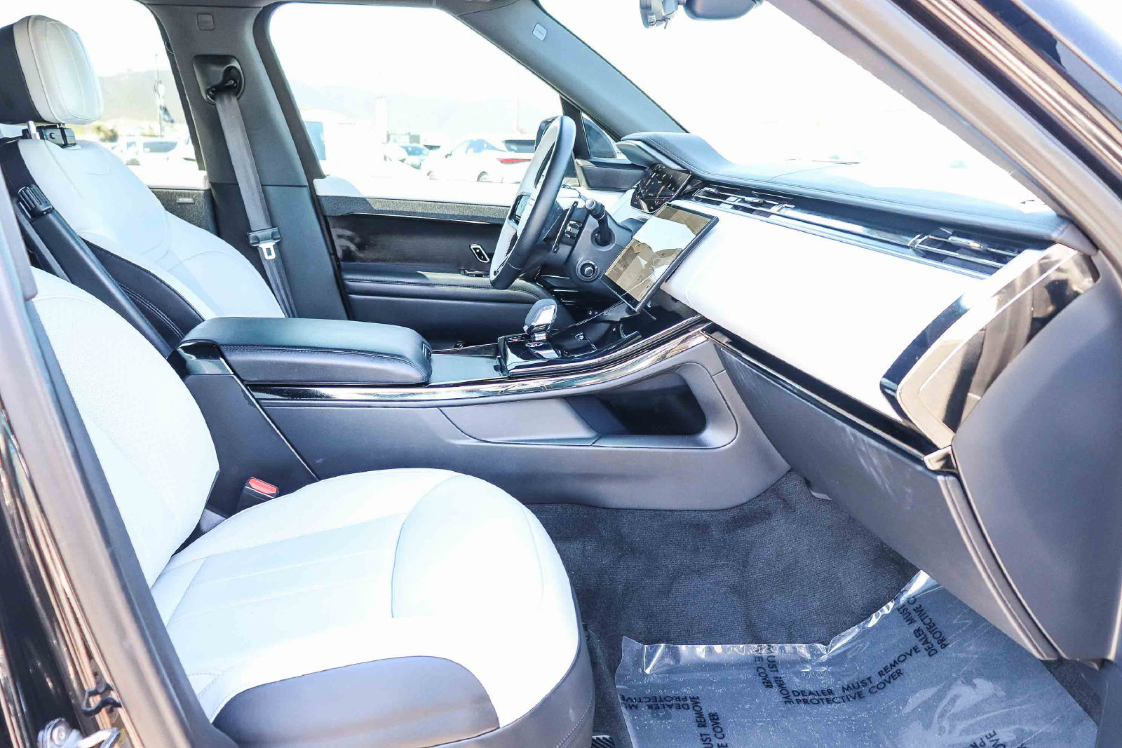 Used 2024 Land Rover Range Rover Sport Dynamic SE AWD/4WD image 19
