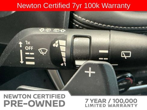 Used 2025 Nissan Rogue SV FWD image 32