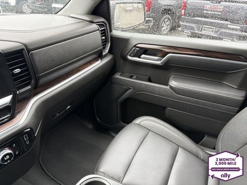 Certified 2026 GMC Sierra 1500 SLT AWD/4WD image 25