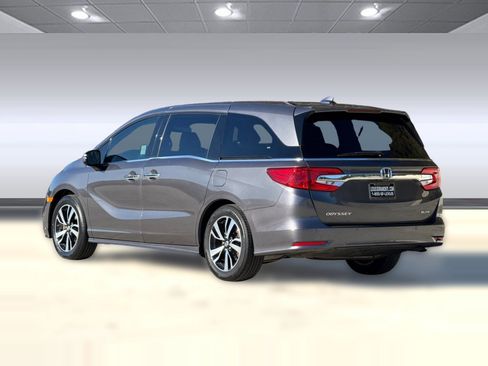 Used 2019 Honda Odyssey Elite image 3