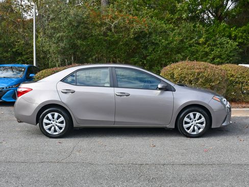 Used 2014 Toyota Corolla LE image 5
