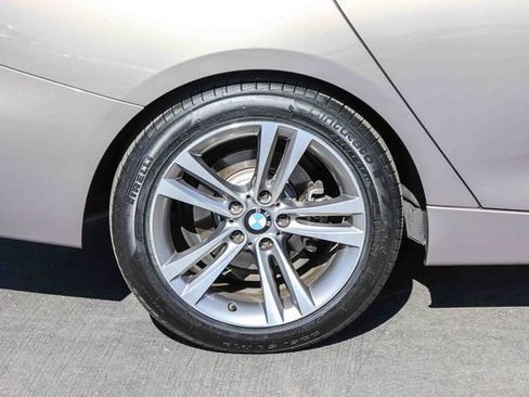 Used 2018 BMW 330i Gran Turismo xDrive AWD/4WD image 9