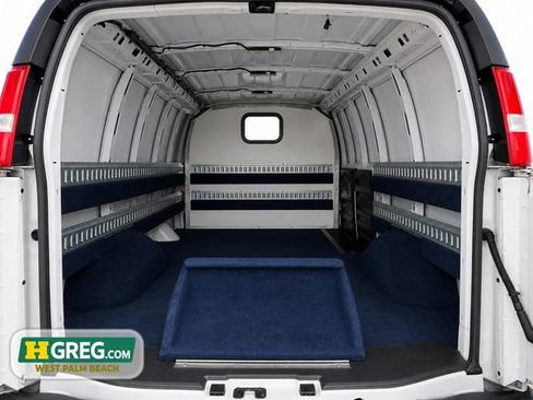Used 2021 Chevrolet Express 2500 RWD image 15