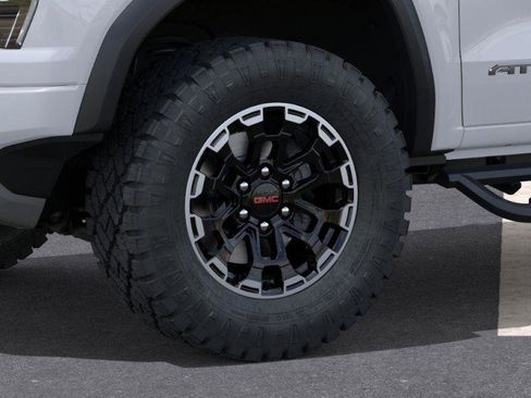 New 2026 GMC Canyon AT4 AWD/4WD image 9