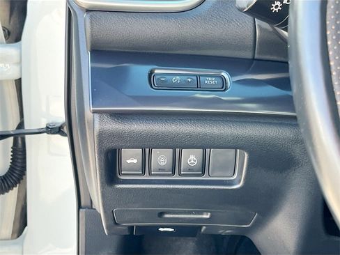 Used 2023 Nissan Maxima SR w/ Sport Mat Group image 10