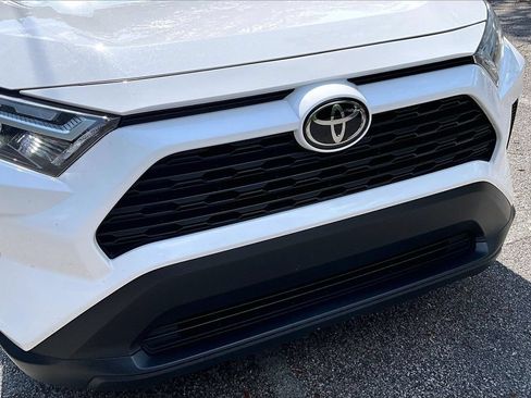 Used 2024 Toyota RAV4 XLE FWD image 33