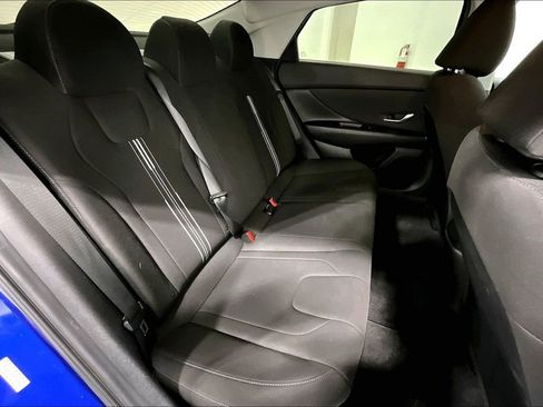 Used 2023 Hyundai Elantra SEL w/ Convenience Package image 34