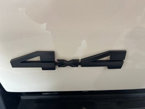 Used 2025 Toyota Tacoma TRD Off-Road AWD/4WD image 45