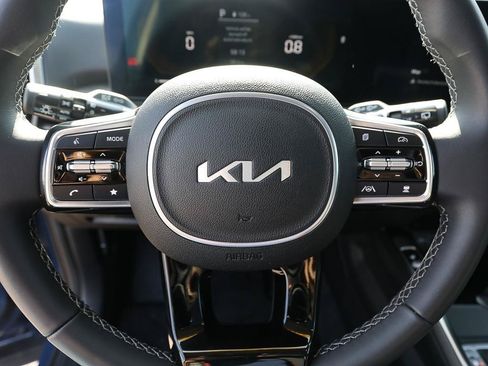 Certified 2024 Kia Sorento X-Line EX AWD/4WD image 16