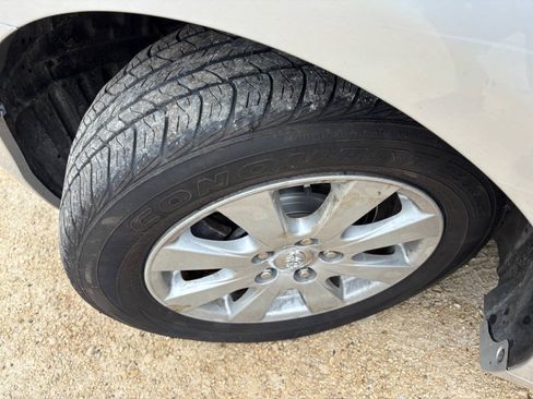Used 2009 Toyota Camry XLE FWD image 5