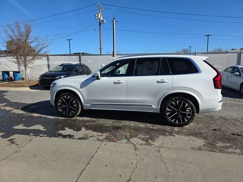 New 2026 Volvo XC90 B6 Plus w/ Protection Package Premier image 16