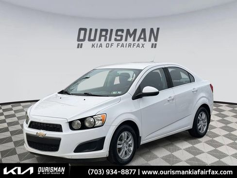 Used 2015 Chevrolet Sonic LT image 1