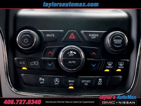 Used 2018 Jeep Grand Cherokee Laredo AWD/4WD image 15