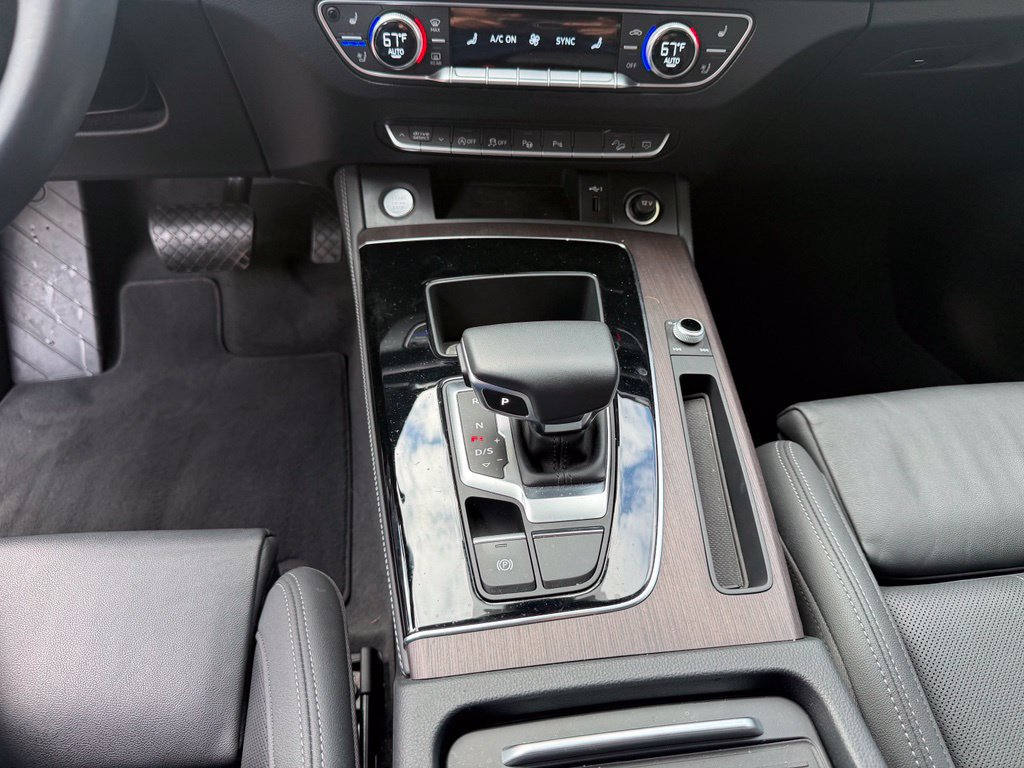 Used 2021 Audi Q5 Prestige w/ Prestige Package AWD/4WD image 24
