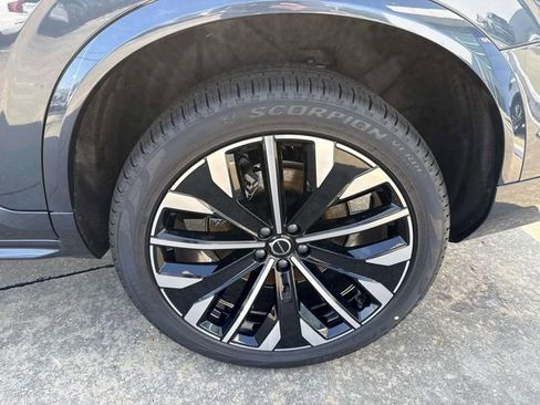 New 2026 Volvo XC90 B6 Ultra w/ Protection Package image 5