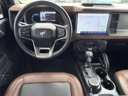 Used 2024 Ford Bronco Outer Banks AWD/4WD image 23