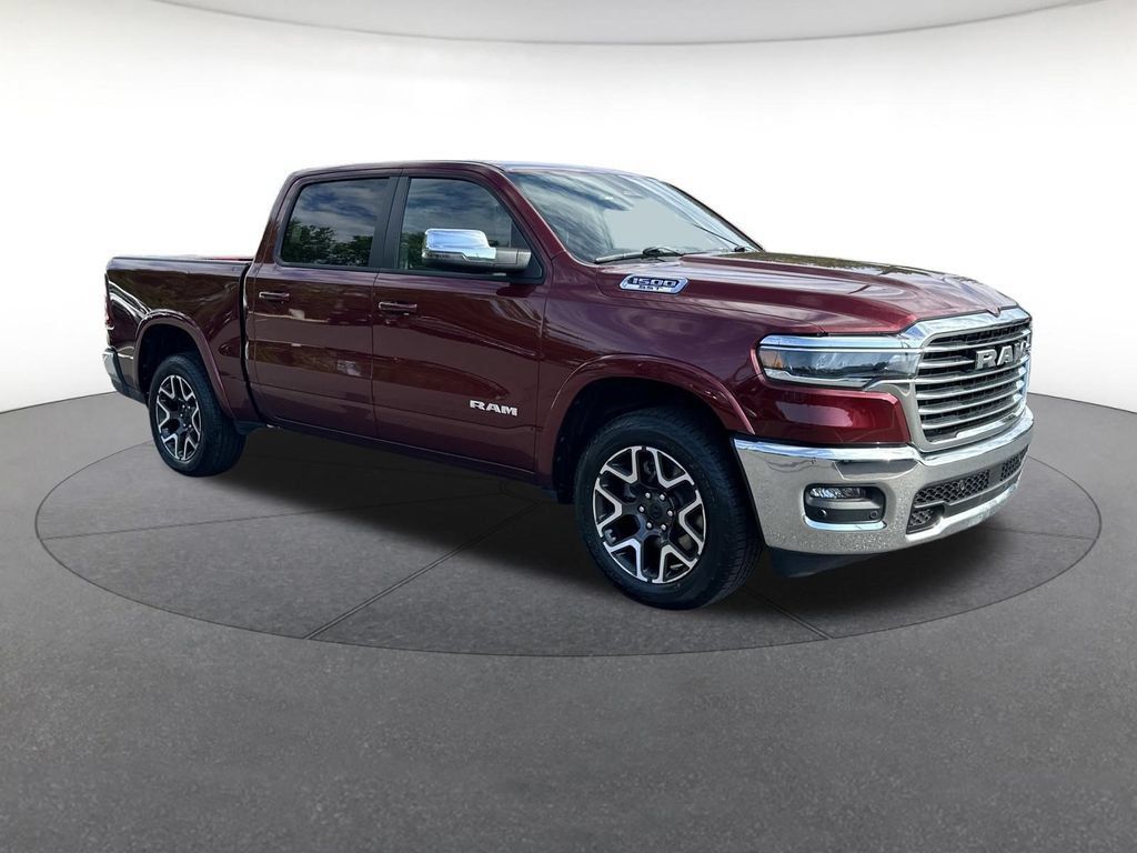 Used 2025 RAM 1500 Laramie AWD/4WD image 8