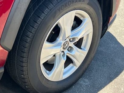 Used 2021 Toyota RAV4 XLE w/ Convenience Package