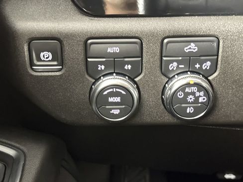Used 2024 GMC Sierra 1500 Elevation w/ LPO, Elevation Black Package AWD/4WD image 20