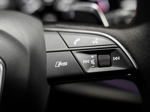 Used 2022 Audi RS Q8 image 16