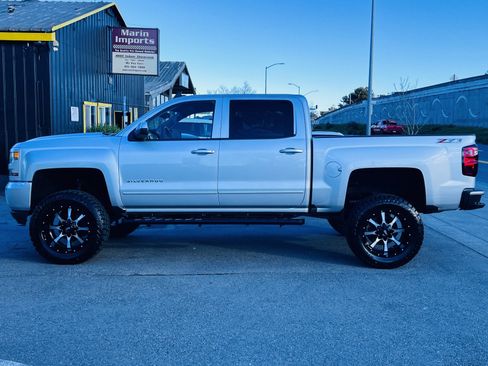 Used 2017 Chevrolet Silverado 1500 LT w/ All Star Edition image 9