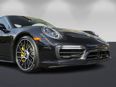 Used 2019 Porsche 911 Turbo S image 9