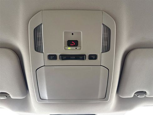 Certified 2025 Toyota Highlander LE FWD image 6