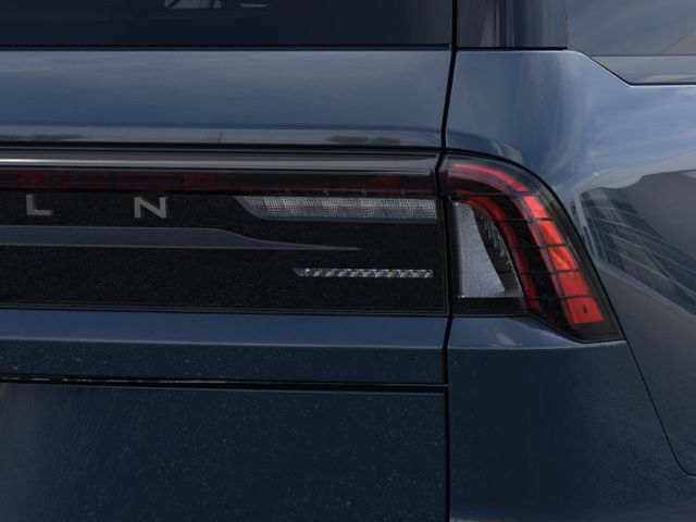 New 2026 Lincoln Navigator Reserve w/ Jet Appearance Package AWD/4WD image 24